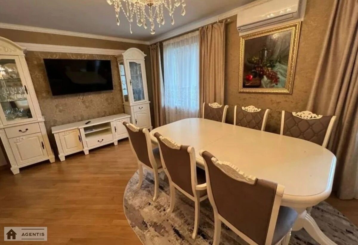 Apartment for rent. 3 rooms, 83 m², 11 floor/16 floors. Darnytskyy rayon, Kyiv. 