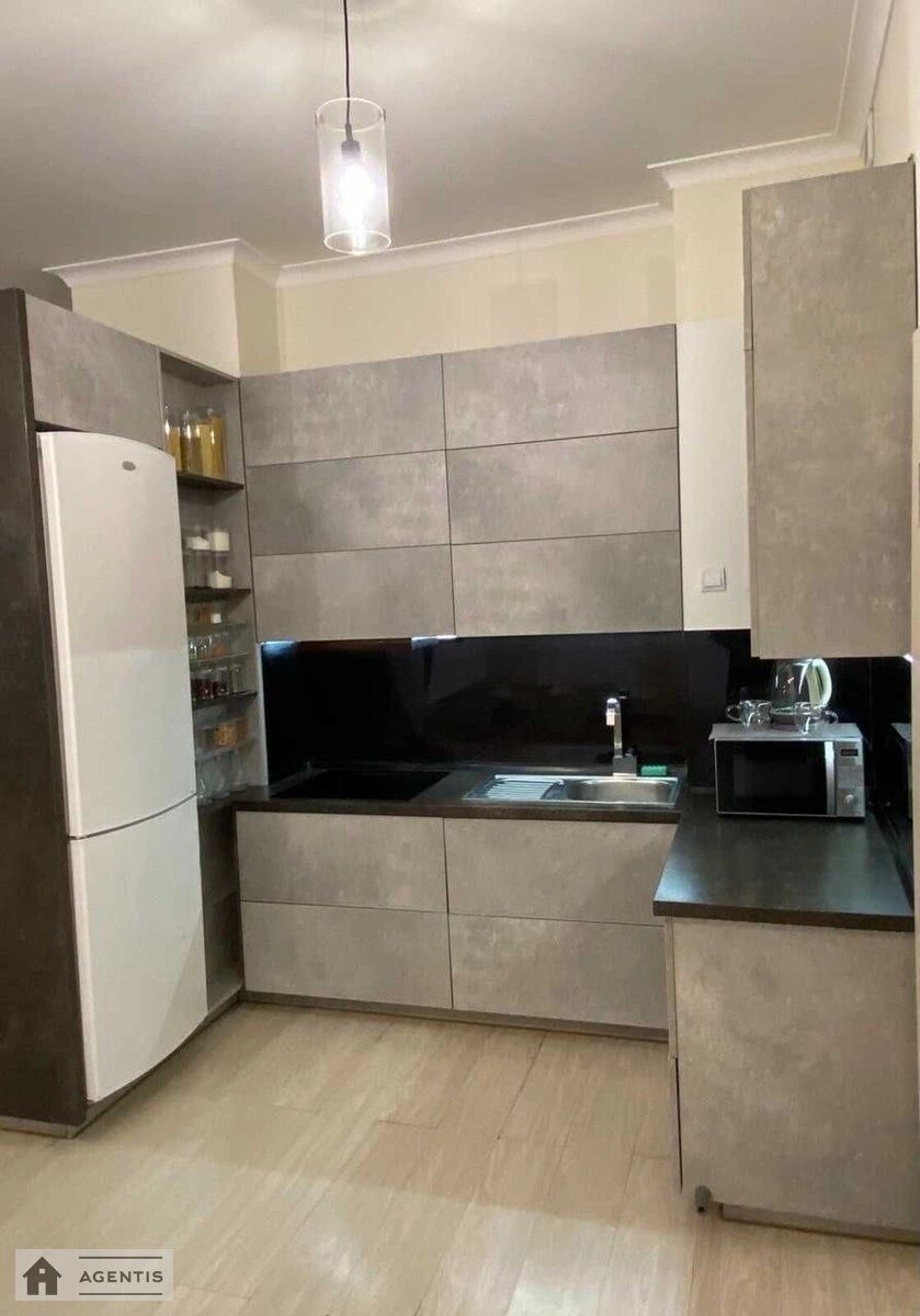 Apartment for rent. 1 room, 60 m², 23 floor/24 floors. Mykoly Mikhnovskoho bulv. Druzhby Narodiv, Kyiv. 
