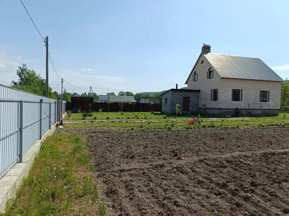 Продажа дома 5 комнат, 160 m², 2 этажа. 15, Річкова, Крехів. 