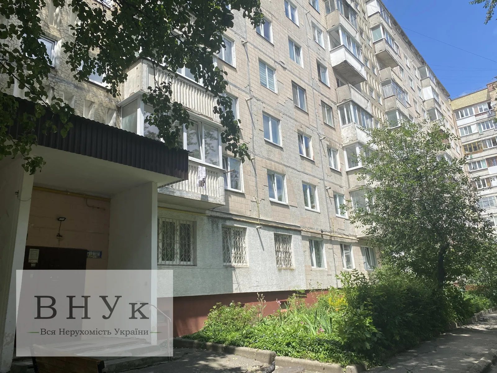 Apartments for sale. 3 rooms, 64 m², 7th floor/9 floors. 15-ho Kvitnya , Ternopil. 