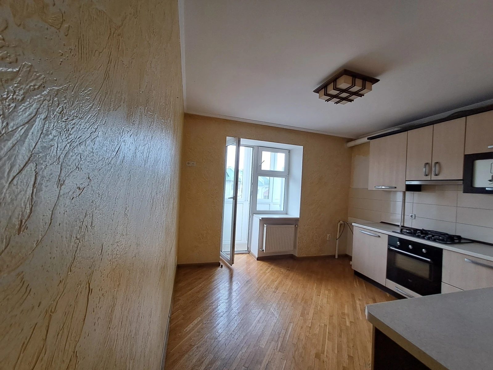 Продаж квартири. 3 rooms, 75 m², 6th floor/6 floors. 42, Карпенка вул., Тернопіль. 