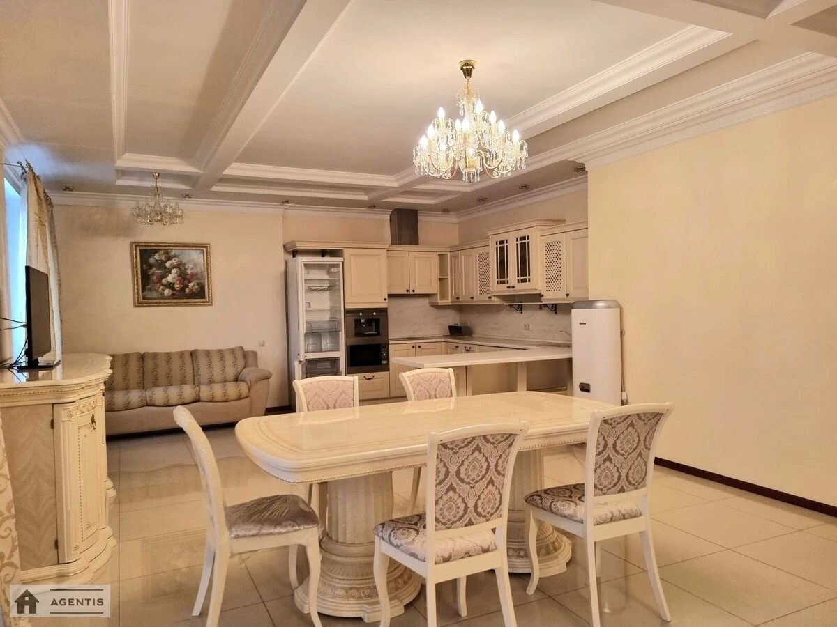Apartment for rent. 4 rooms, 155 m², 5th floor/25 floors. Tarasa Shevchenka bulv., Kyiv. 