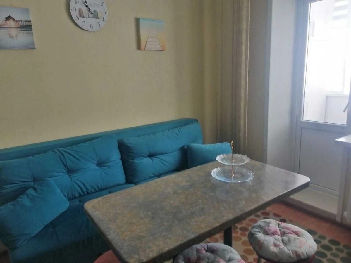 Apartment for rent. 2 rooms, 70 m², 6th floor/15 floors. 10, Larysy Rudenko vul., Kyiv. 