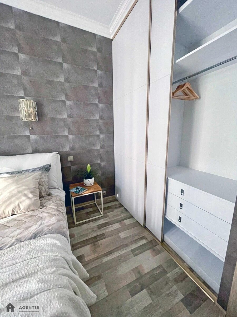 Apartment for rent. 2 rooms, 40 m², 3rd floor/12 floors. Akademika Filatova vul., Kyiv. 