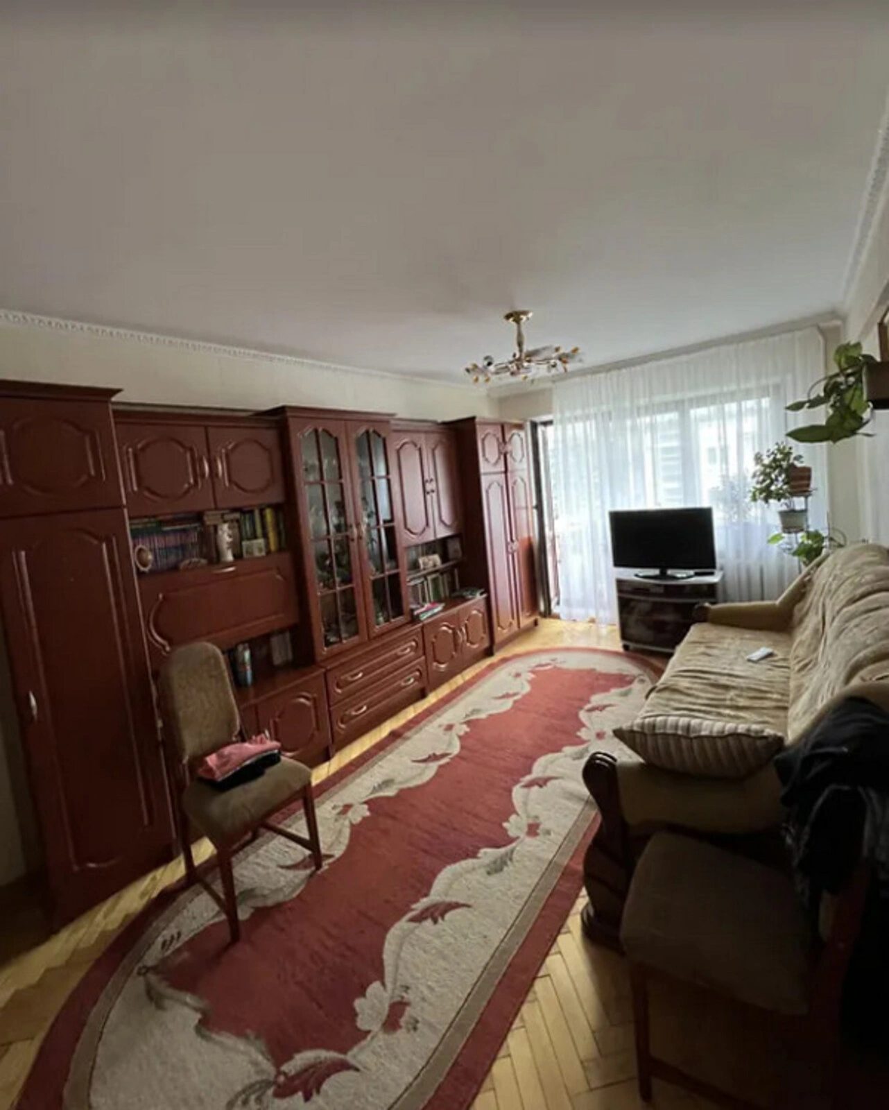 Apartments for sale. 2 rooms, 46 m², 2nd floor/5 floors. Vostochnyy, Ternopil. 