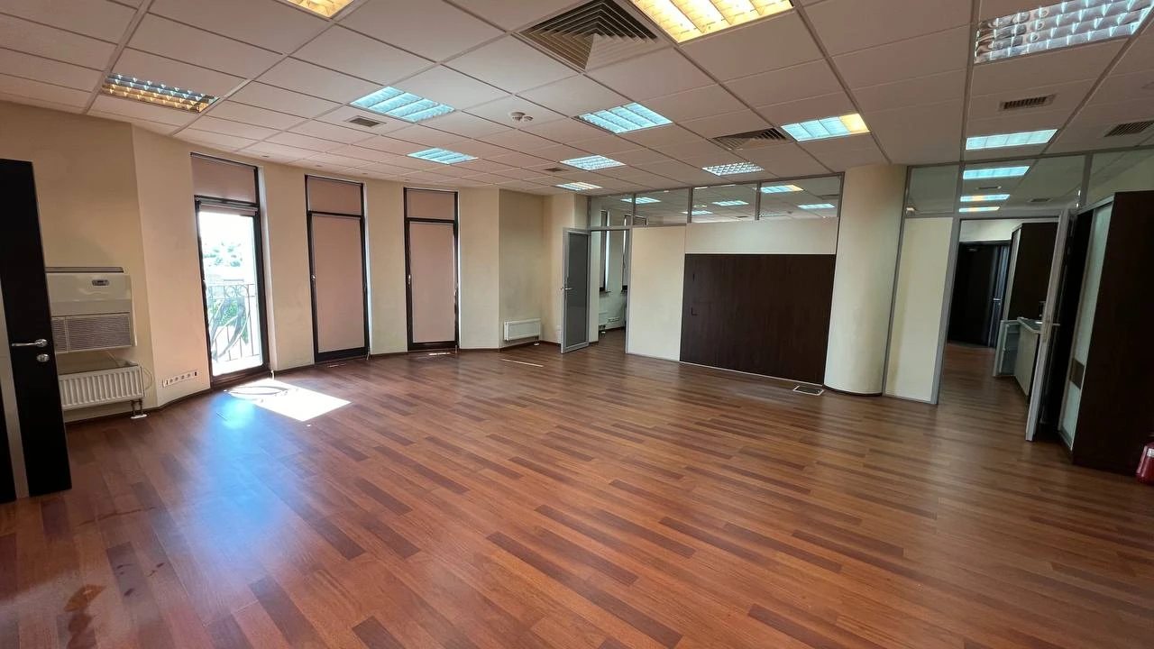 Office for rent 3 rooms, 120 m², 5th fl./7 floors. 120, Saksaganskogo 120, Kyiv. 