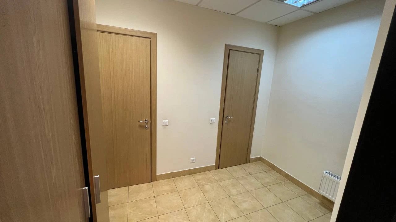 Office for rent 3 rooms, 120 m², 5th fl./7 floors. 120, Saksaganskogo 120, Kyiv. 