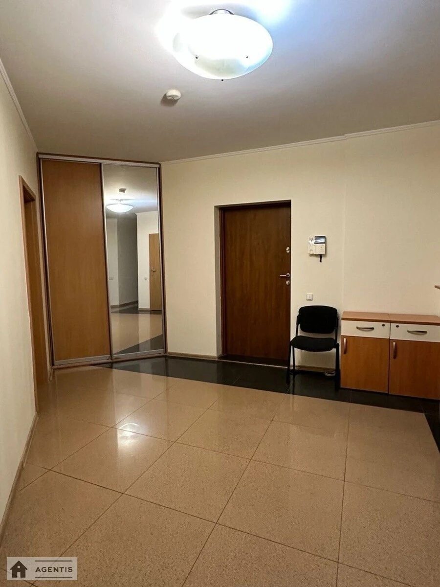 Apartment for rent. 4 rooms, 175 m², 8th floor/9 floors. 4, Rayisy Okipnoyi vul., Kyiv. 