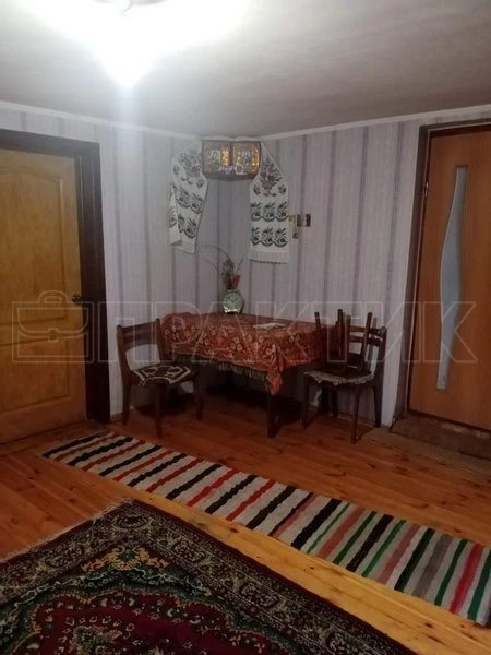 Продажа дома 5 комнат, 105 m². Зарічна 131 , Халявин. 