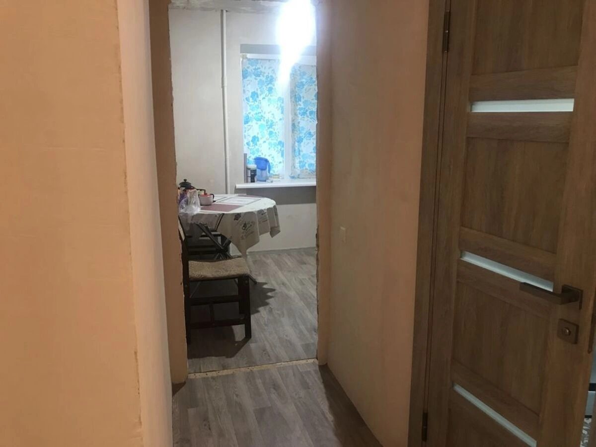 Продаж квартири 2 кімнати, 43 m², 2 пов./5 поверхів. Центр , Кропивницький. 