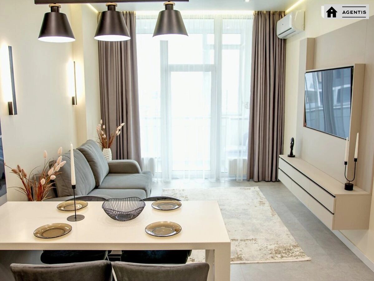 Apartment for rent. 2 rooms, 52 m², 33 floor/36 floors. 11, Beresteyskyy prosp. Peremohy, Kyiv. 