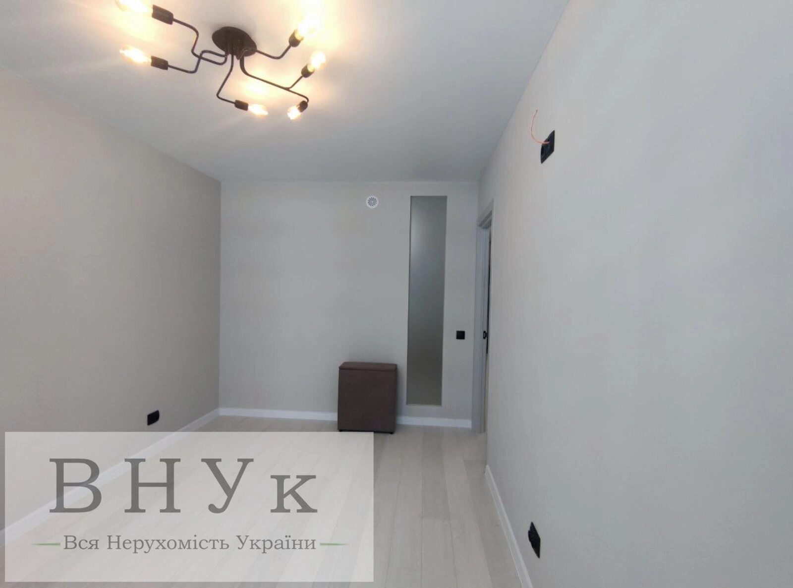 Apartments for sale. 2 rooms, 56 m², 3rd floor/11 floors. Kyyivska vul., Ternopil. 