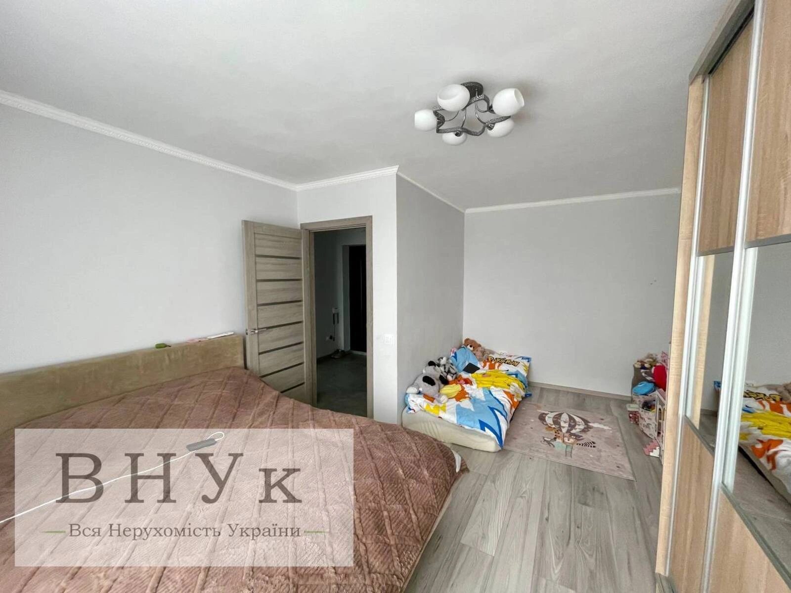 Apartments for sale. 1 room, 40 m², 9th floor/10 floors. Kutkivtsi  Bentsalya vul., Ternopil. 