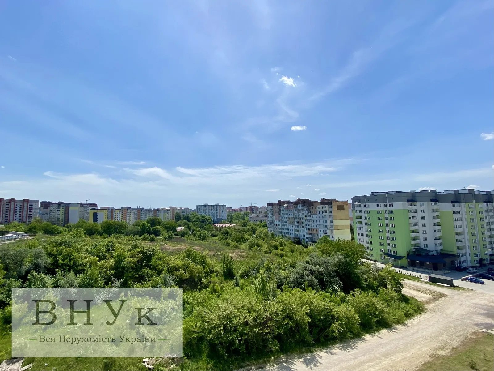 Apartments for sale. 2 rooms, 69 m², 6th floor/10 floors. Yaremy , Ternopil. 