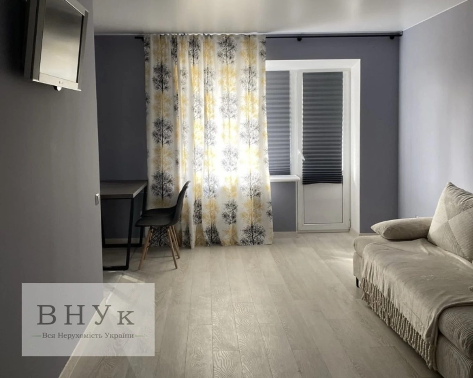 Apartments for sale. 2 rooms, 47 m², 5th floor/5 floors. Bandery S. vul., Ternopil. 