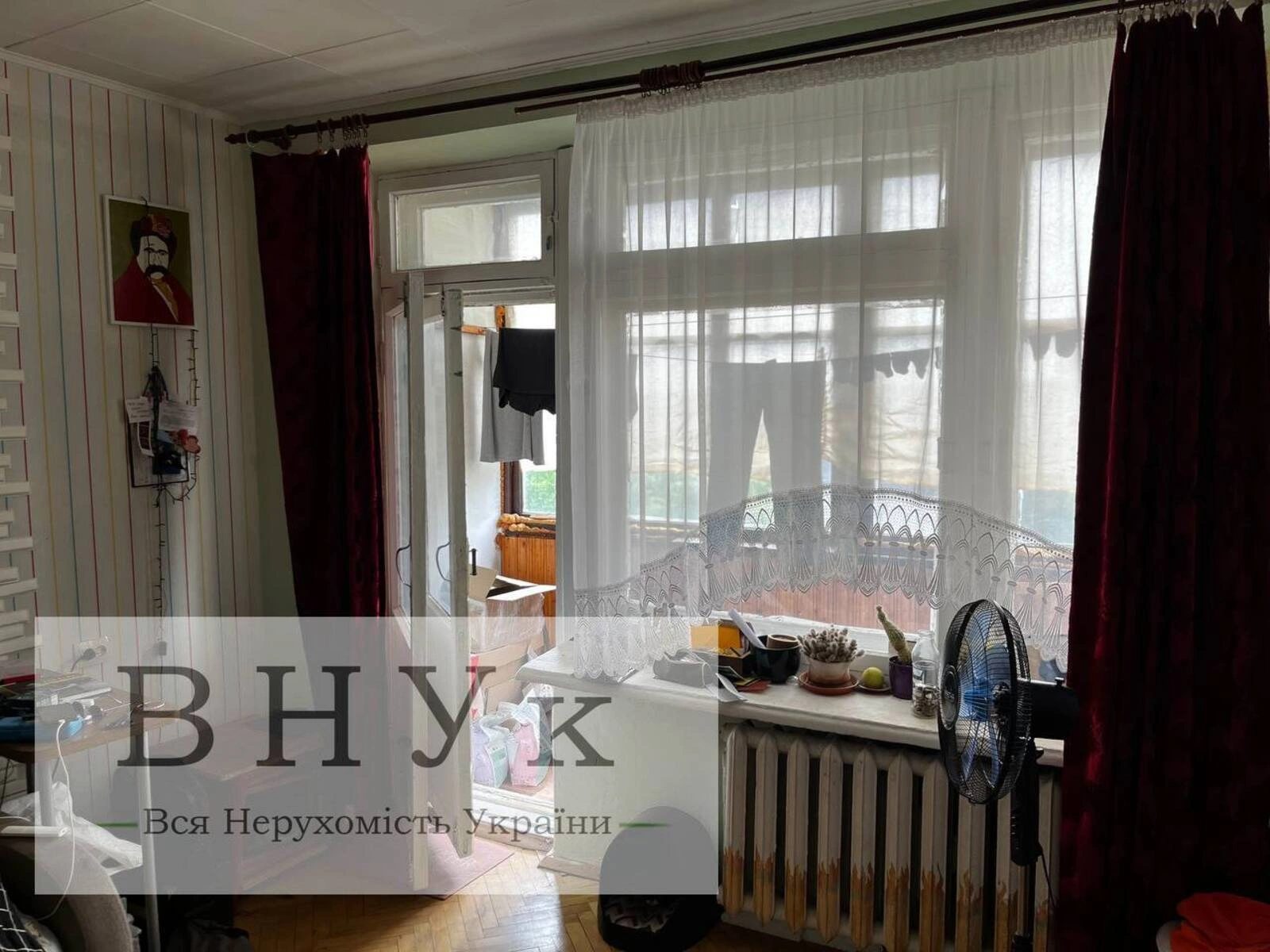 Apartments for sale. 1 room, 30 m², 5th floor/5 floors. Shpytalna vul., Ternopil. 