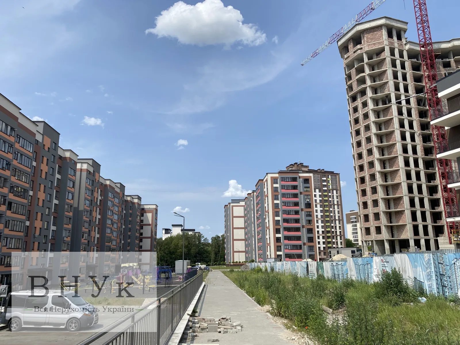 Apartments for sale. 2 rooms, 61 m², 12 floor/16 floors. Pidvolochyske shose, Ternopil. 
