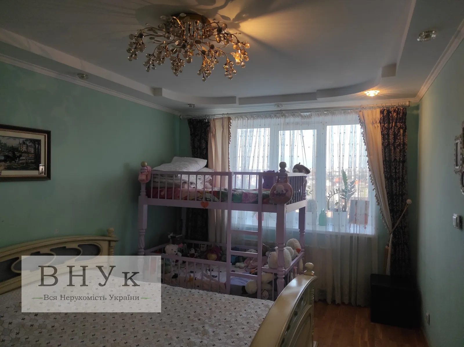 Apartments for sale. 2 rooms, 64 m², 9th floor/10 floors. Karpenka vul., Ternopil. 