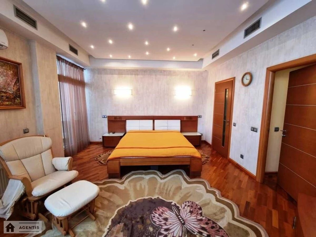 Apartment for rent. 3 rooms, 160 m², 13 floor/19 floors. 49, Volodymyrska 49, Kyiv. 