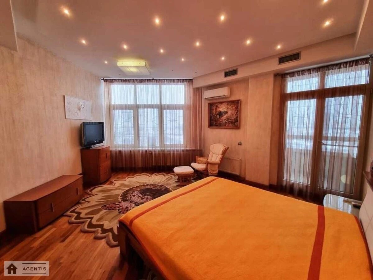 Apartment for rent. 3 rooms, 160 m², 13 floor/19 floors. 49, Volodymyrska 49, Kyiv. 