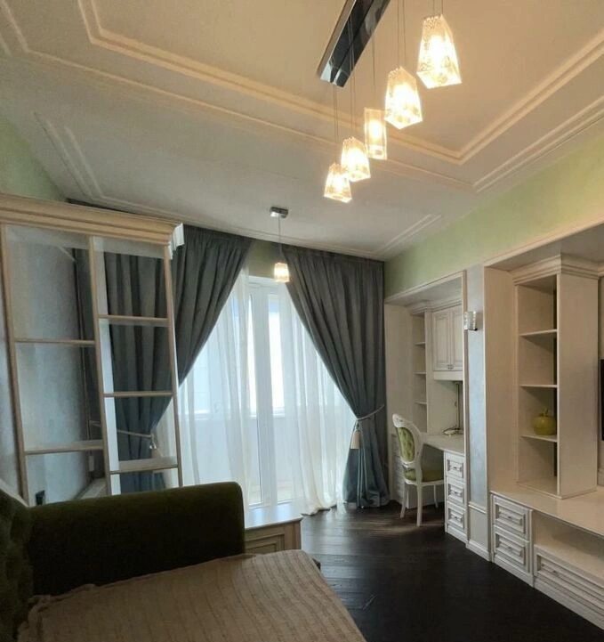 Apartment for rent. 5 rooms, 355 m², 6th floor/7 floors. 12, Sribnokilska 12, Kyiv. 