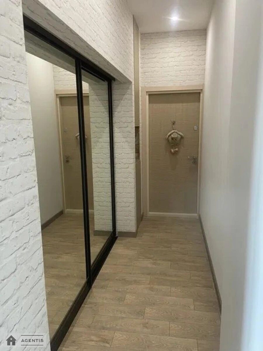 Здам квартиру. 3 rooms, 120 m², 14 floor/15 floors. Деміївська, Київ. 