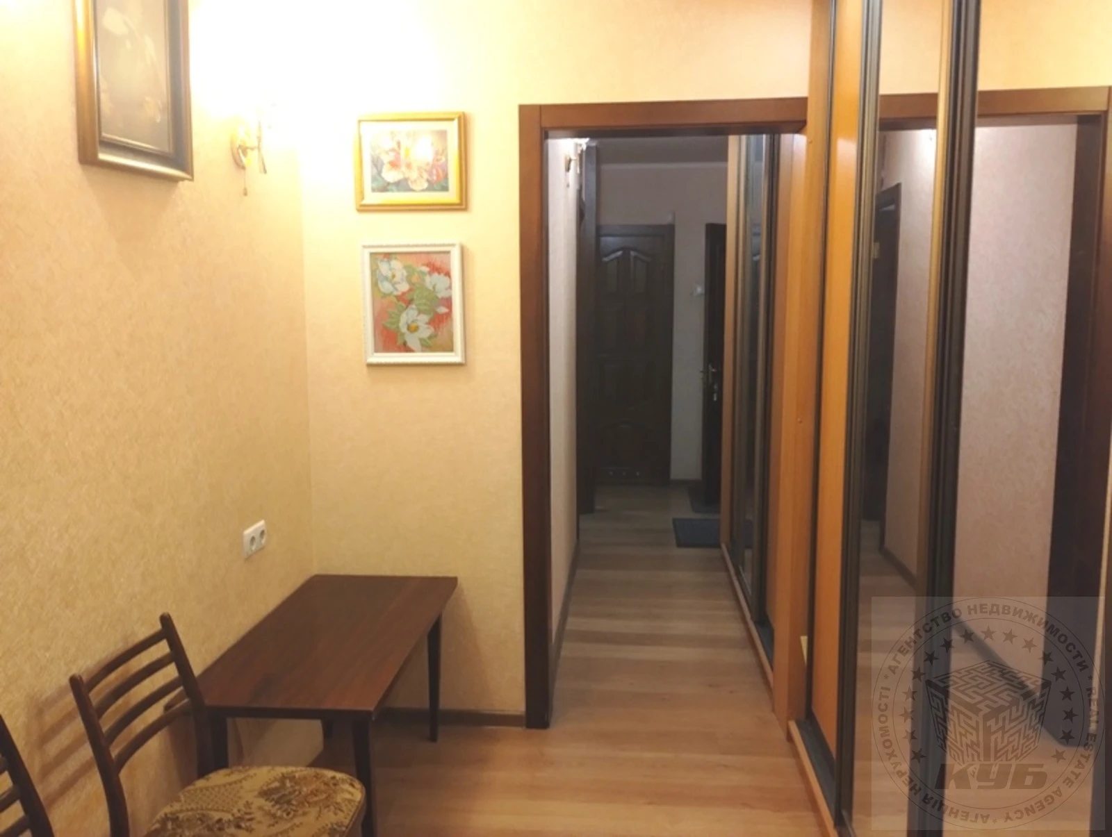 Продаж квартири 3 кімнати, 74 m², 6 пов./16 поверхів. 15, Чистяківська 15, Київ. 