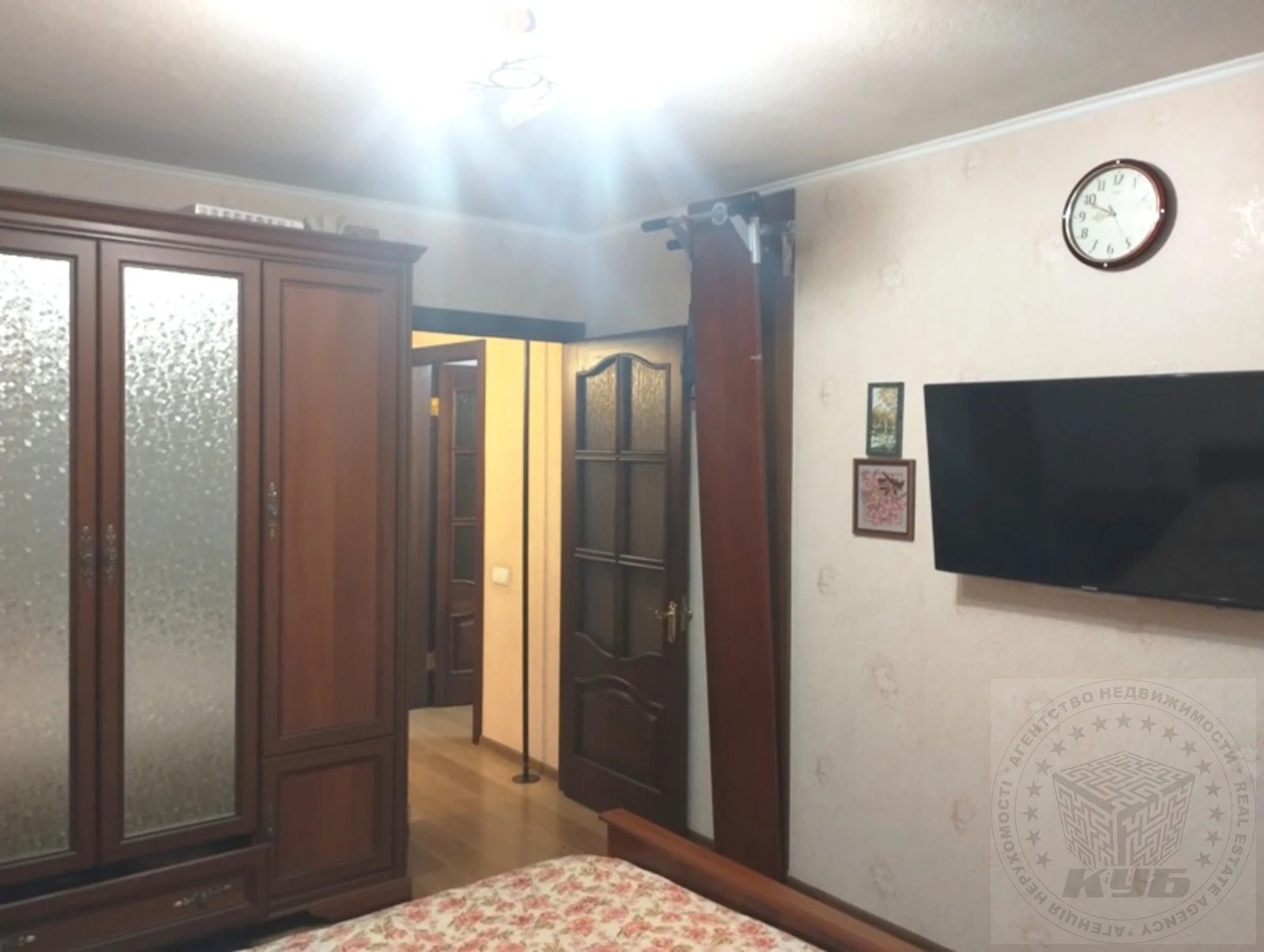 Продаж квартири 3 кімнати, 74 m², 6 пов./16 поверхів. 15, Чистяківська 15, Київ. 