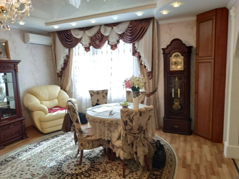 Продажа квартиры. 3 rooms, 110 m², 6th floor/10 floors. Светлый пер, Одесса. 