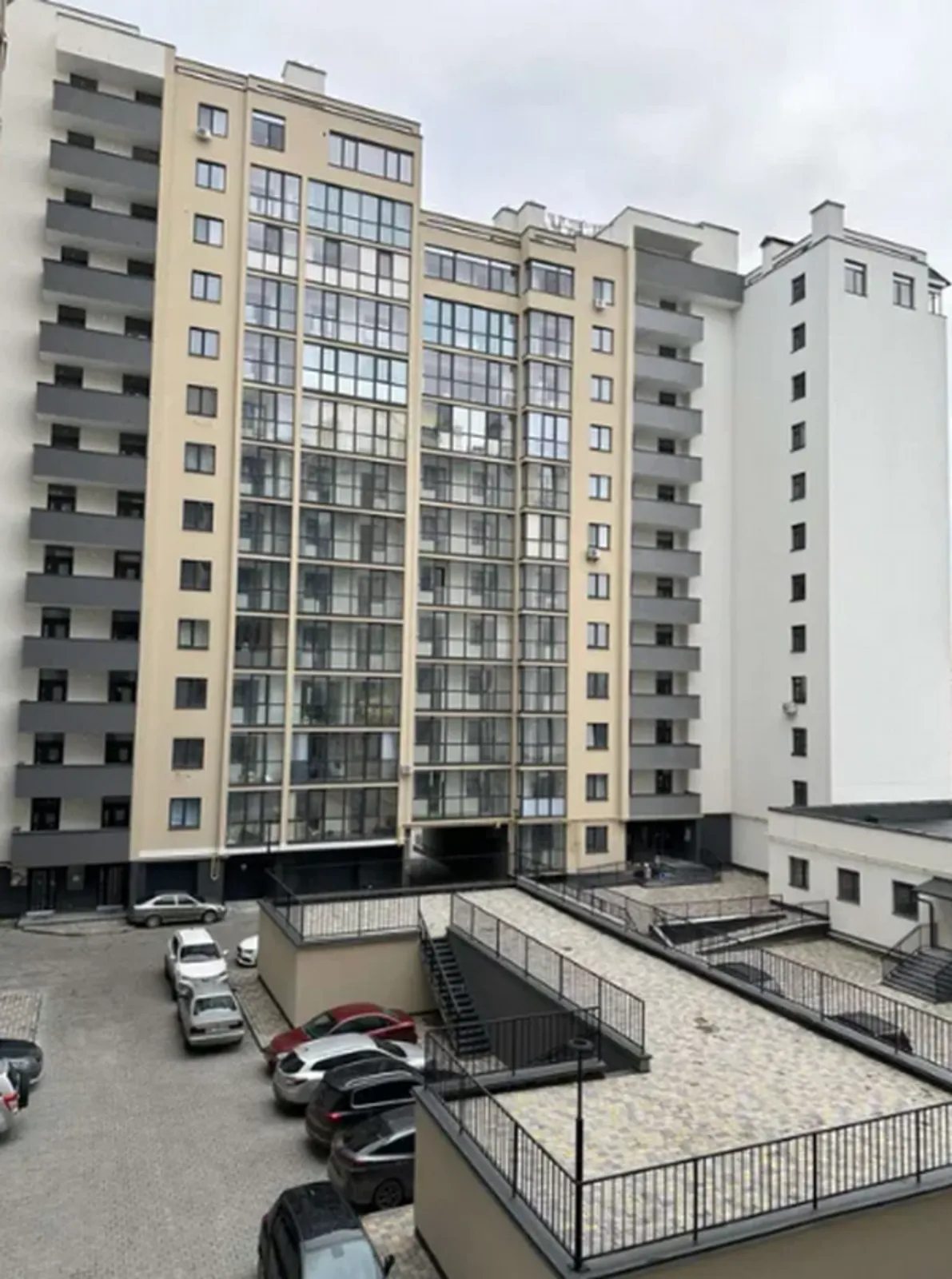 Apartments for sale 1 room, 43 m², 3rd fl./16 floors. Дружба, Ternopil. 