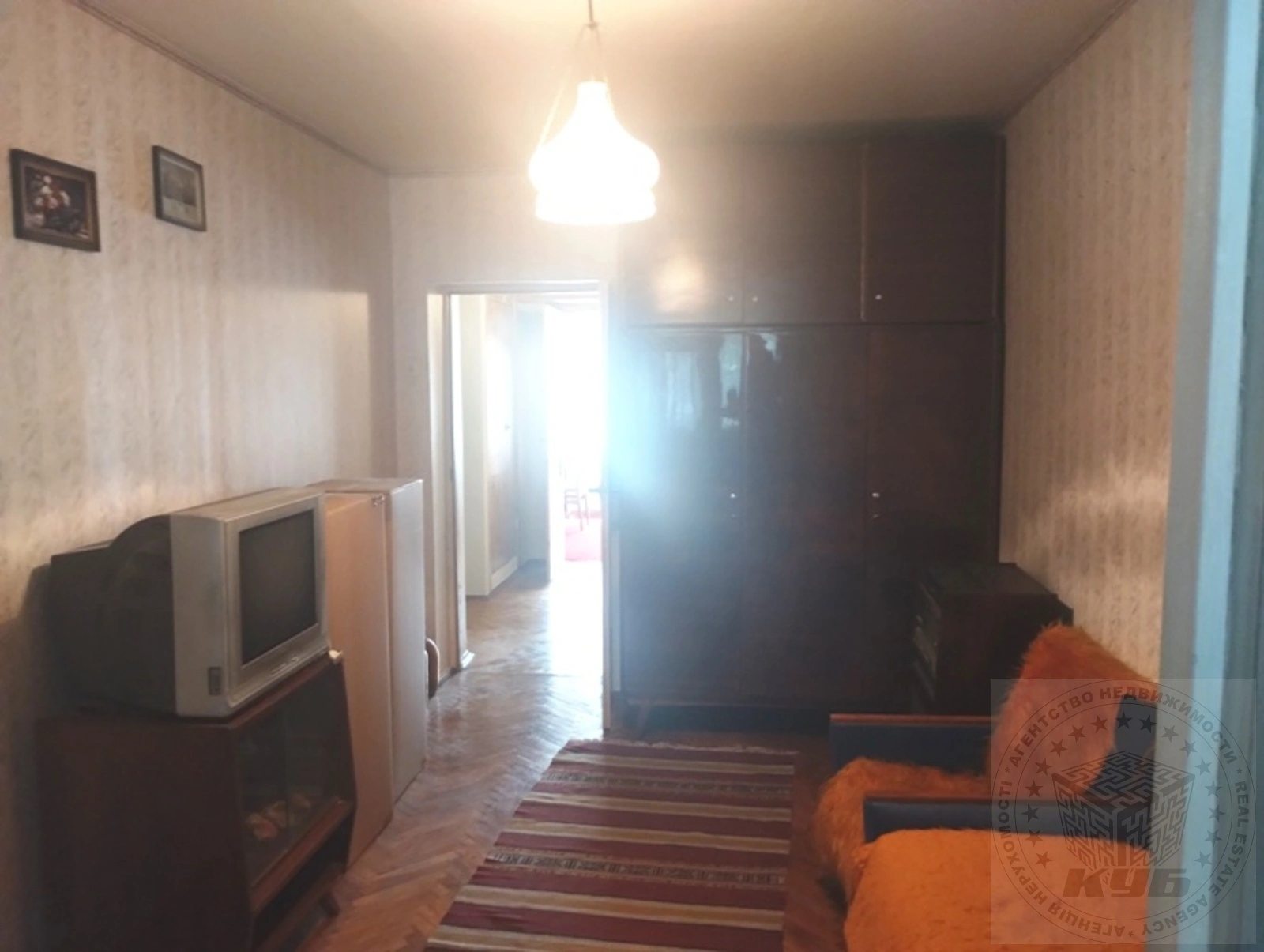 Apartments for sale 3 rooms, 70 m², 2nd fl./9 floors. 27, Ushynskogo 27, Kyiv. 