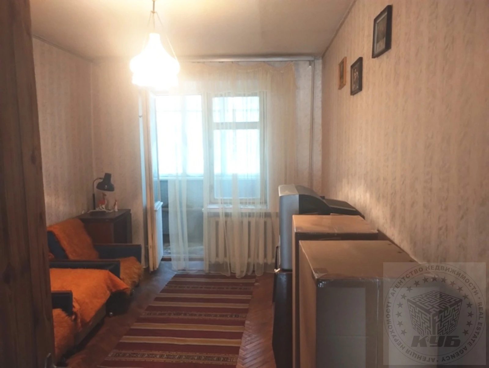 Apartments for sale 3 rooms, 70 m², 2nd fl./9 floors. 27, Ushynskogo 27, Kyiv. 