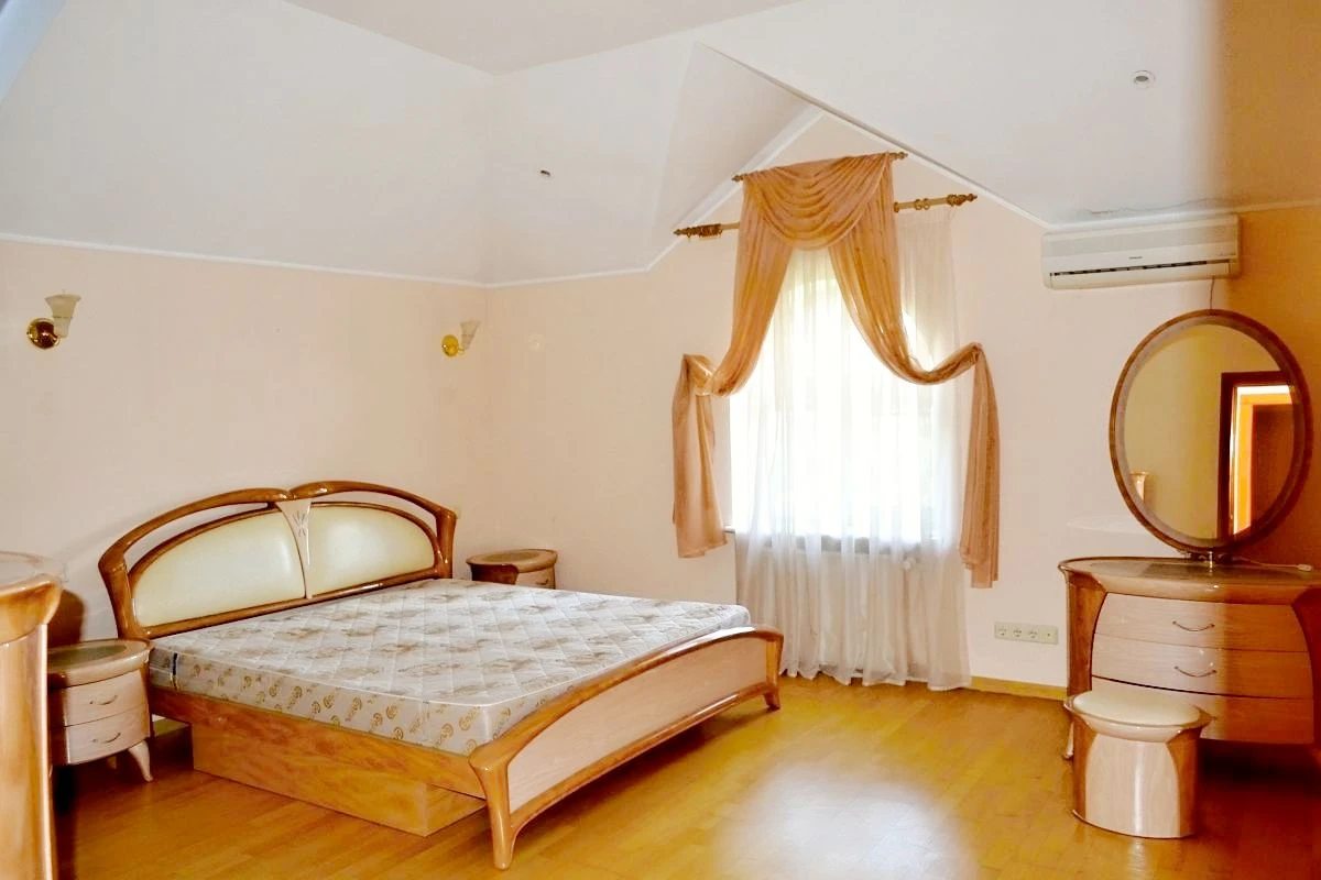 House for rent 4 rooms, 250 m², 2 floors. Fermerska, Sofiyivska Borshchahivka. 