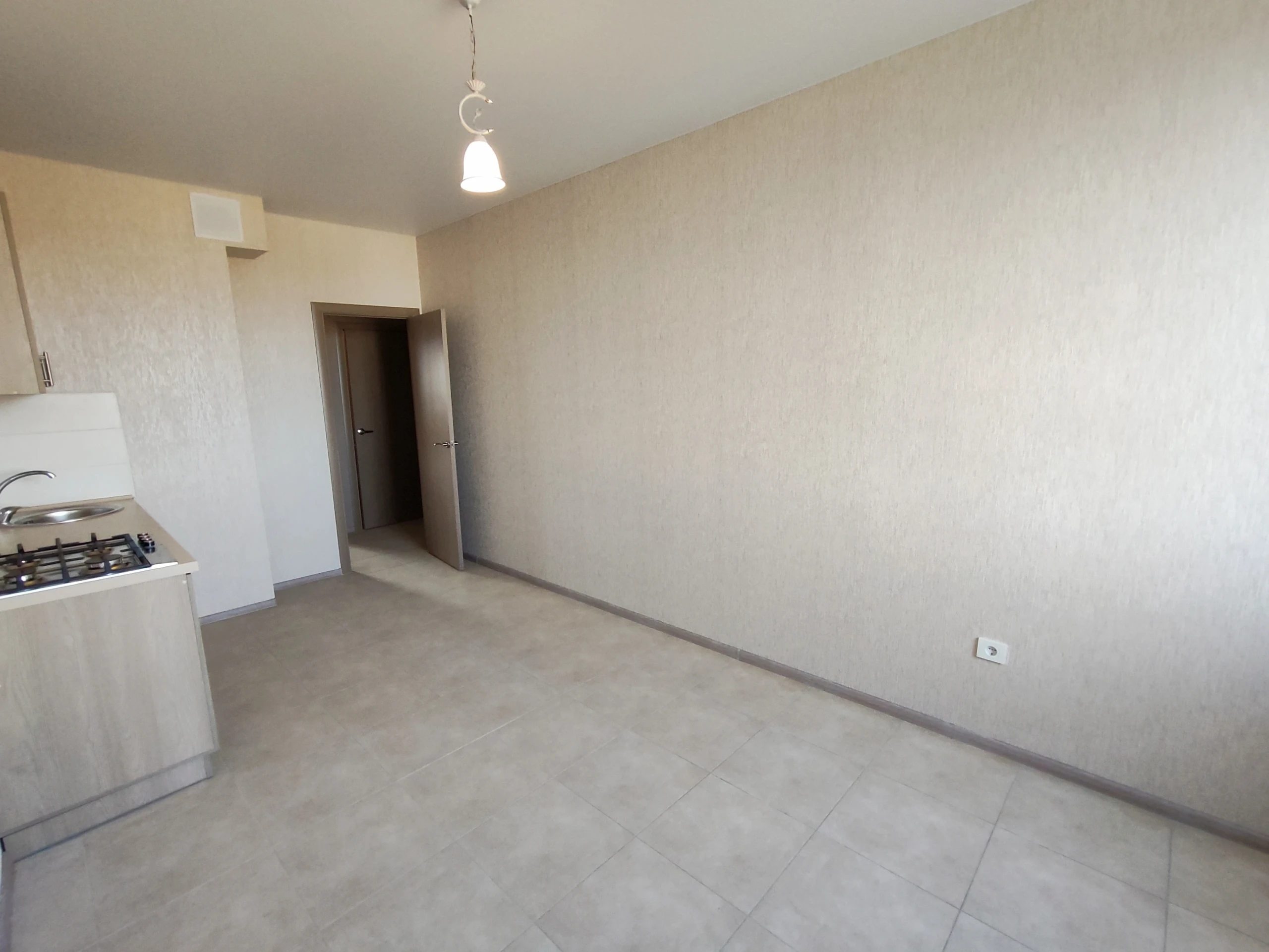 Three-room apartment for sale in residential complex "7 NEBO"