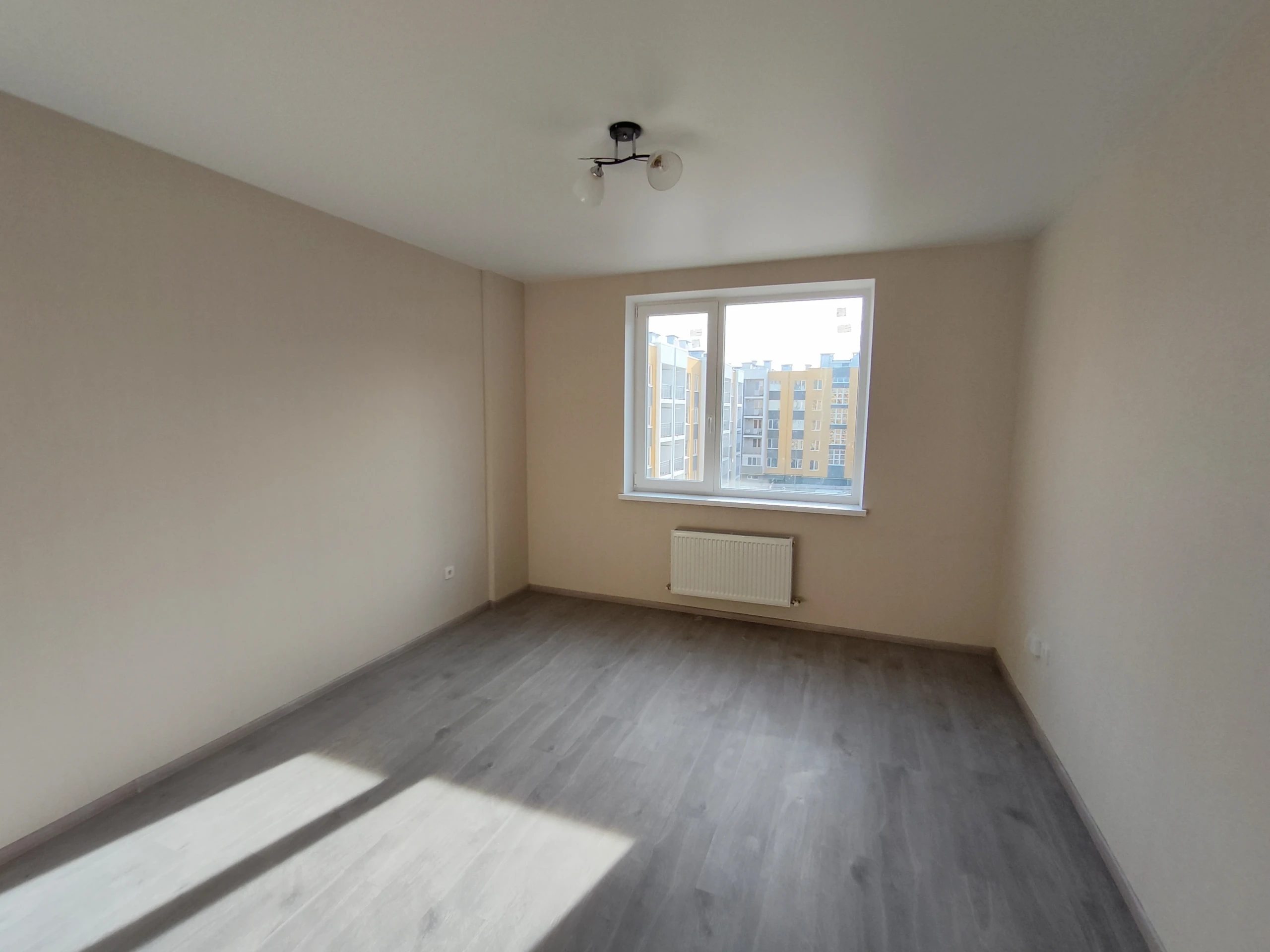 Three-room apartment for sale in residential complex "7 NEBO"