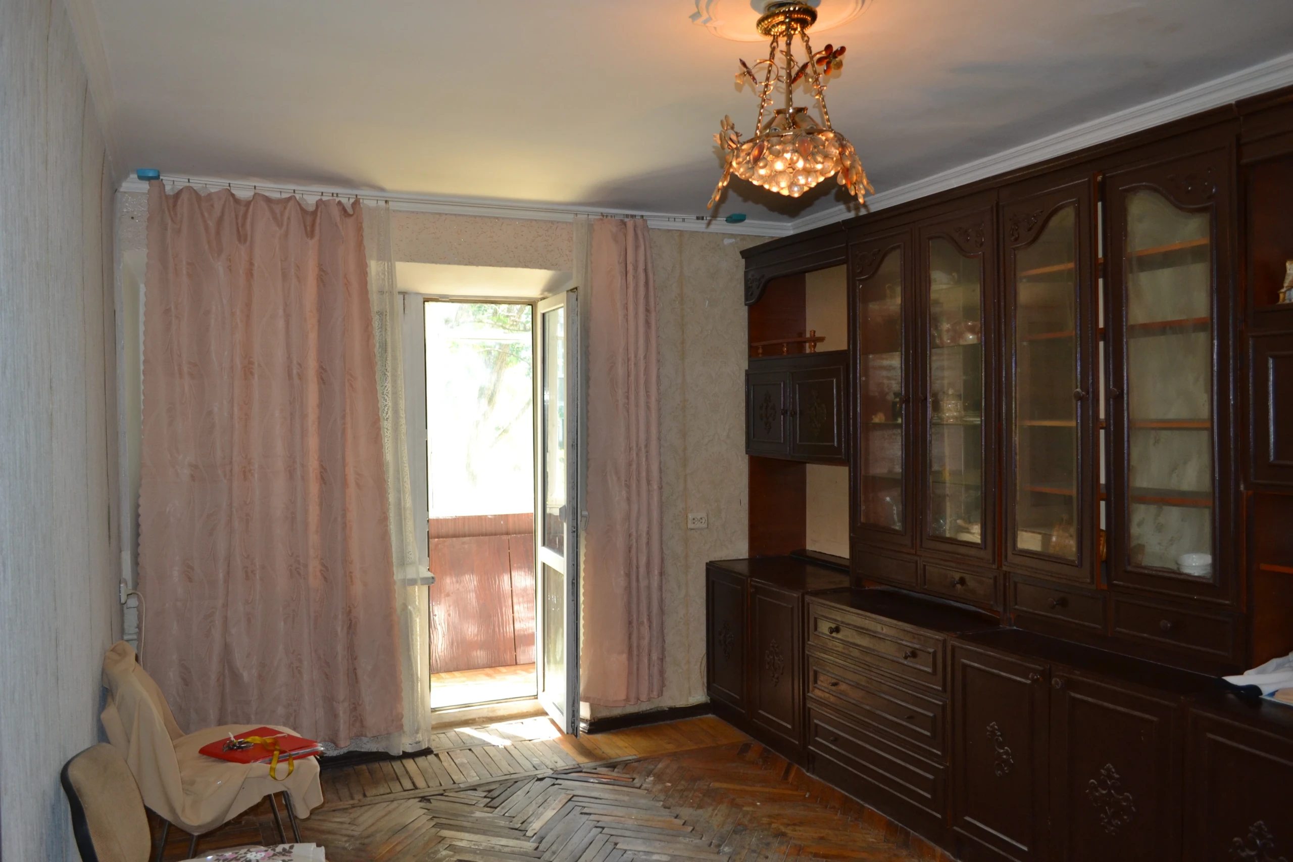 Cozy 2-room apartment for sale on Tenistaya Street in the Arkad area