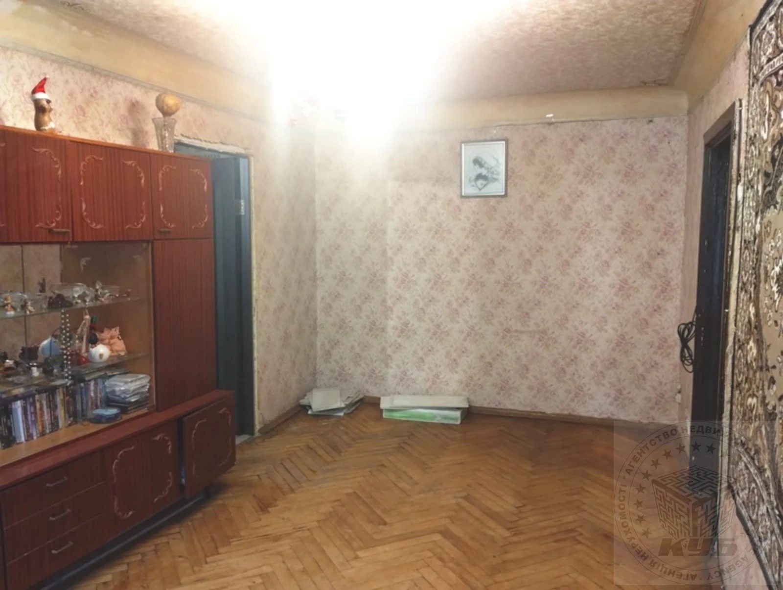 Продаж квартири 2 кімнати, 44 m², 1 пов./5 поверхів. 83, Вацлава Гавела бульв. (Івана Лепсе), Київ. 