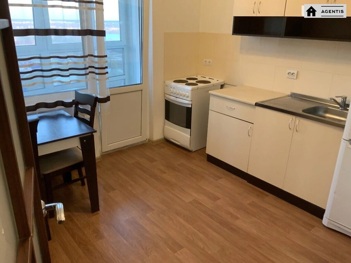 Apartment for rent. 1 room, 40 m², 23 floor/25 floors. 5, Sofiyi Rusovoyi vul., Kyiv. 