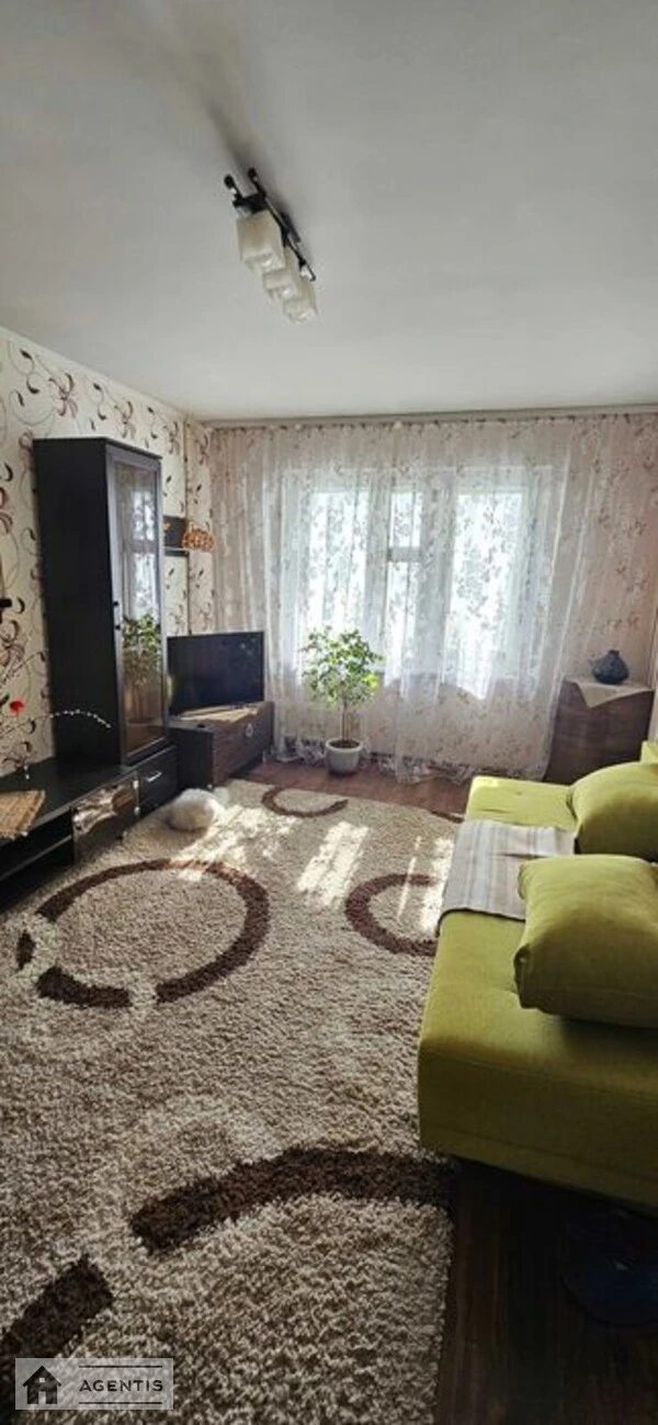 Apartment for rent. 1 room, 37 m², 2nd floor/16 floors. 52, Onore de Balzaka vul., Kyiv. 