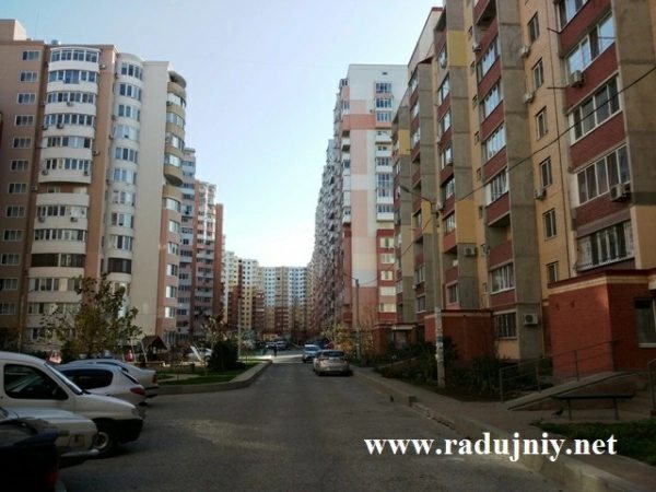 Продаж квартири. 1 room, 37 m², 5th floor/15 floors. 27, Массив Радужный, Одеса. 
