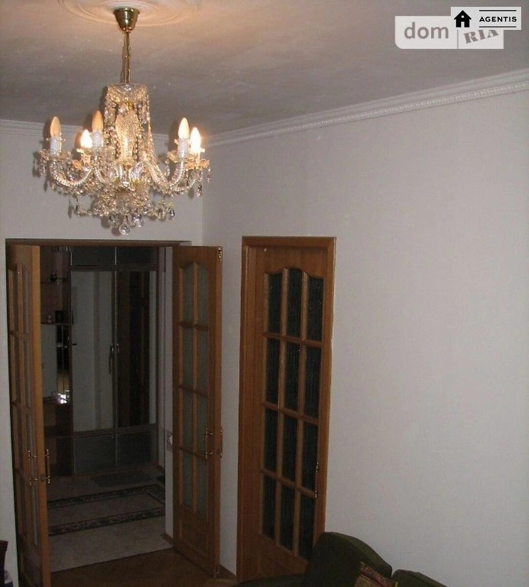 Apartment for rent. 2 rooms, 70 m², 6th floor/6 floors. 3, Bankova 3, Kyiv. 