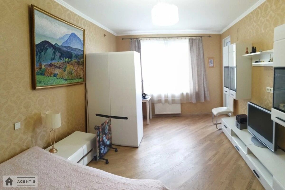 Apartment for rent. 1 room, 68 m², 5th floor/24 floors. 60, Golosiyivskiy 60, Kyiv. 