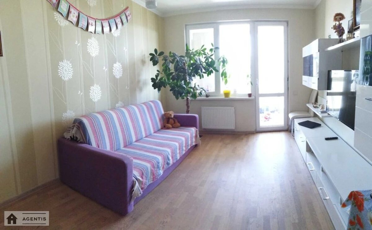 Apartment for rent. 1 room, 68 m², 5th floor/24 floors. 60, Golosiyivskiy 60, Kyiv. 