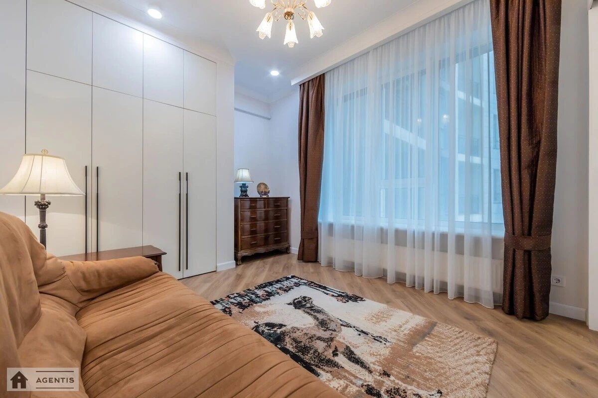 Apartment for rent. 3 rooms, 85 m², 6th floor/20 floors. 28, Vasylya Tyutyunnyka vul. Anri Barbyusa, Kyiv. 