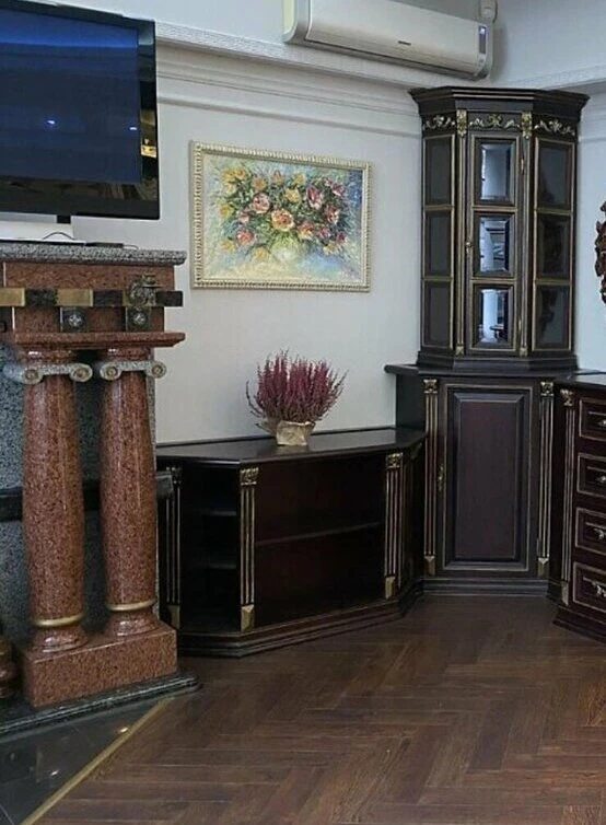 Apartment for rent. 3 rooms, 135 m², 6th floor/24 floors. 121, Saksaganskogo 121, Kyiv. 