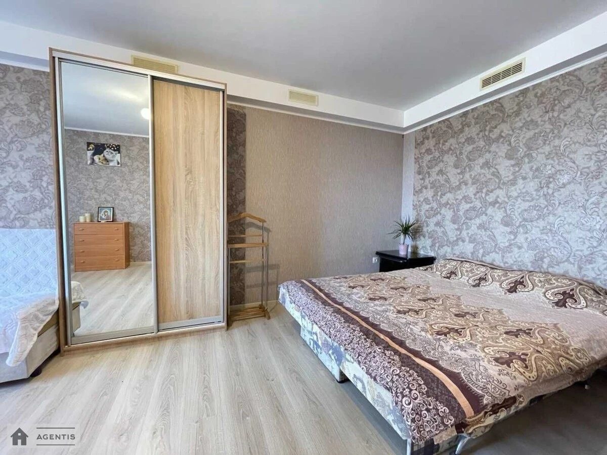 Apartment for rent. 1 room, 40 m², 22 floor/22 floors. Dokivska , Kotsyubynske. 