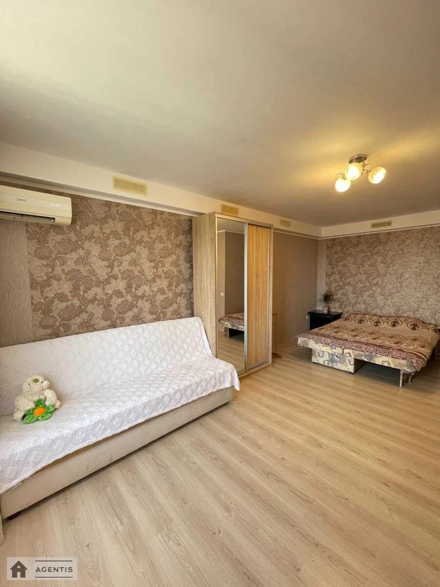 Apartment for rent. 1 room, 40 m², 22 floor/22 floors. Dokivska , Kotsyubynske. 