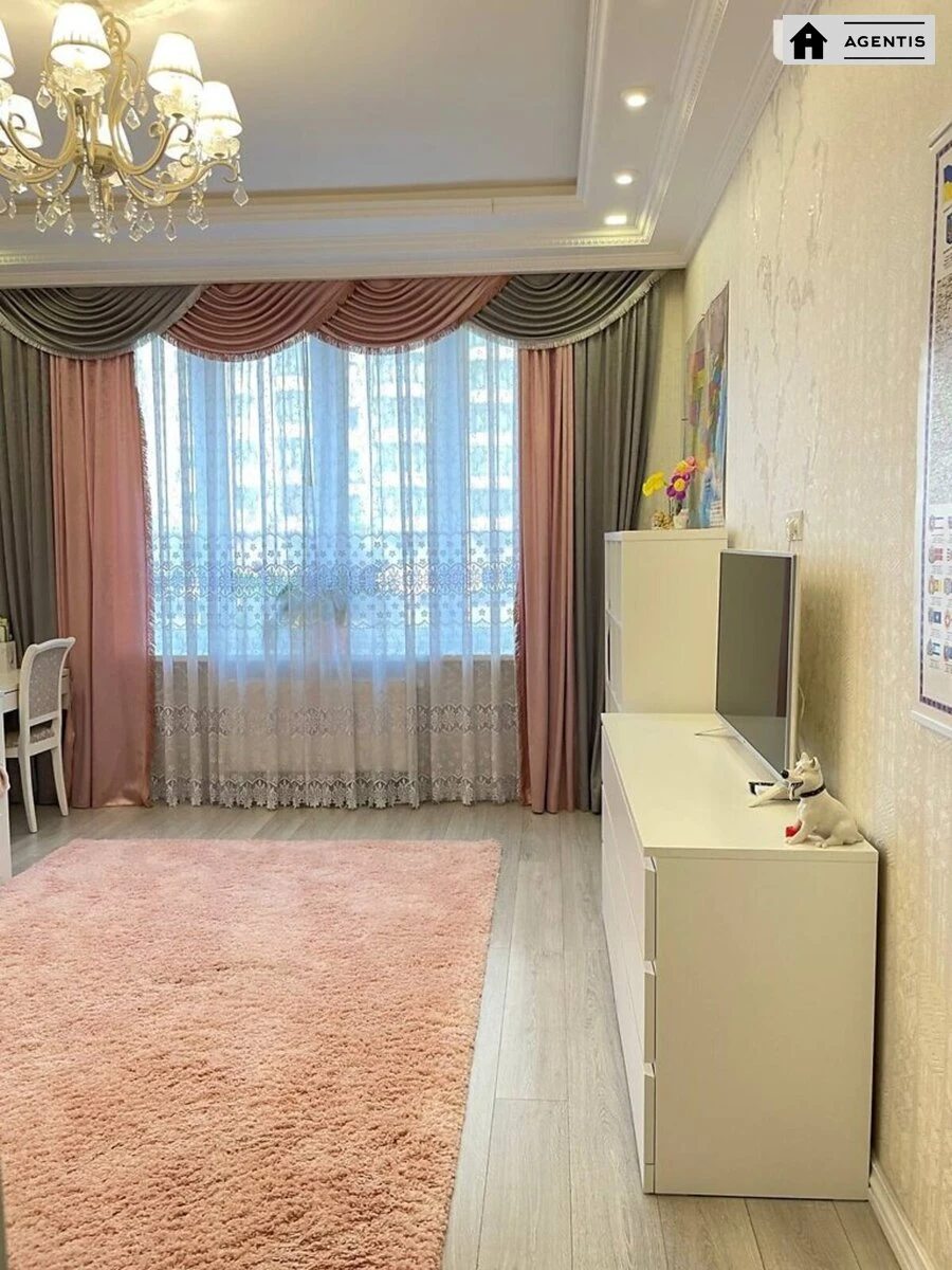 Apartment for rent. 3 rooms, 101 m², 5th floor/14 floors. 29, Vyacheslava Chornovola vul., Kyiv. 