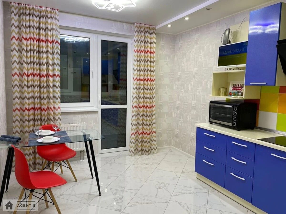Apartment for rent. 1 room, 52 m², 9th floor/25 floors. 40, Revutckogo 40, Kyiv. 