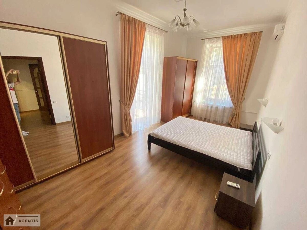 Здам квартиру. 4 rooms, 138 m², 3rd floor/4 floors. 13, Шевченка 13, Київ. 